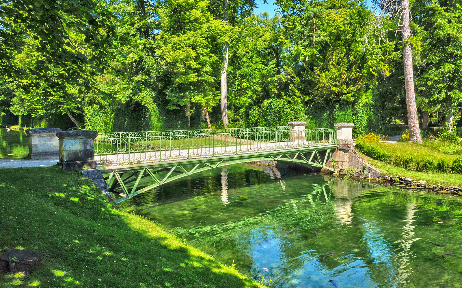 Chateau de Chantilly Garden