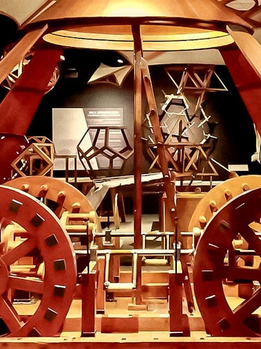 Leonardo Interactive Museum