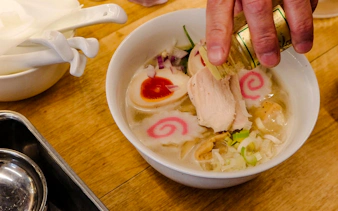 matlagingskurs i å lage ramen i osaka-2
