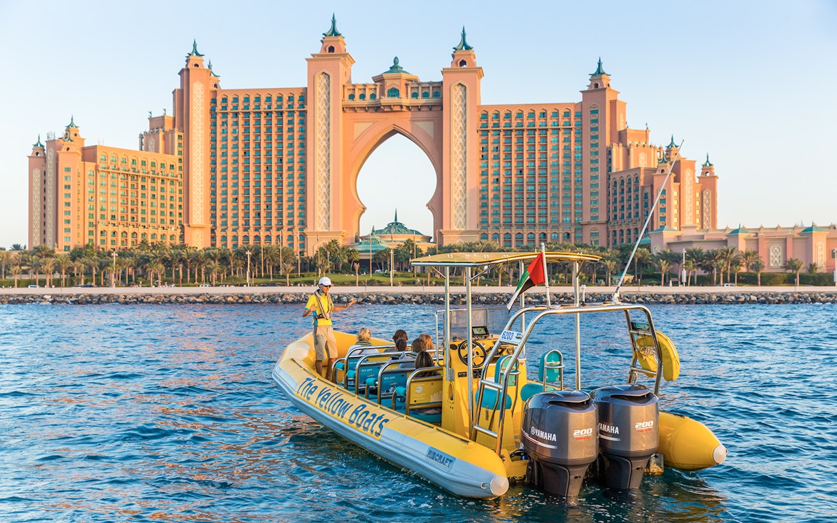 Speedboat tour near Atlantis, The Palm in Dubai.