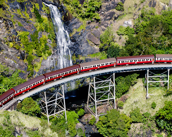 From Cairns: Scenic Train & Skyrail Kuranda Tour with Transfers