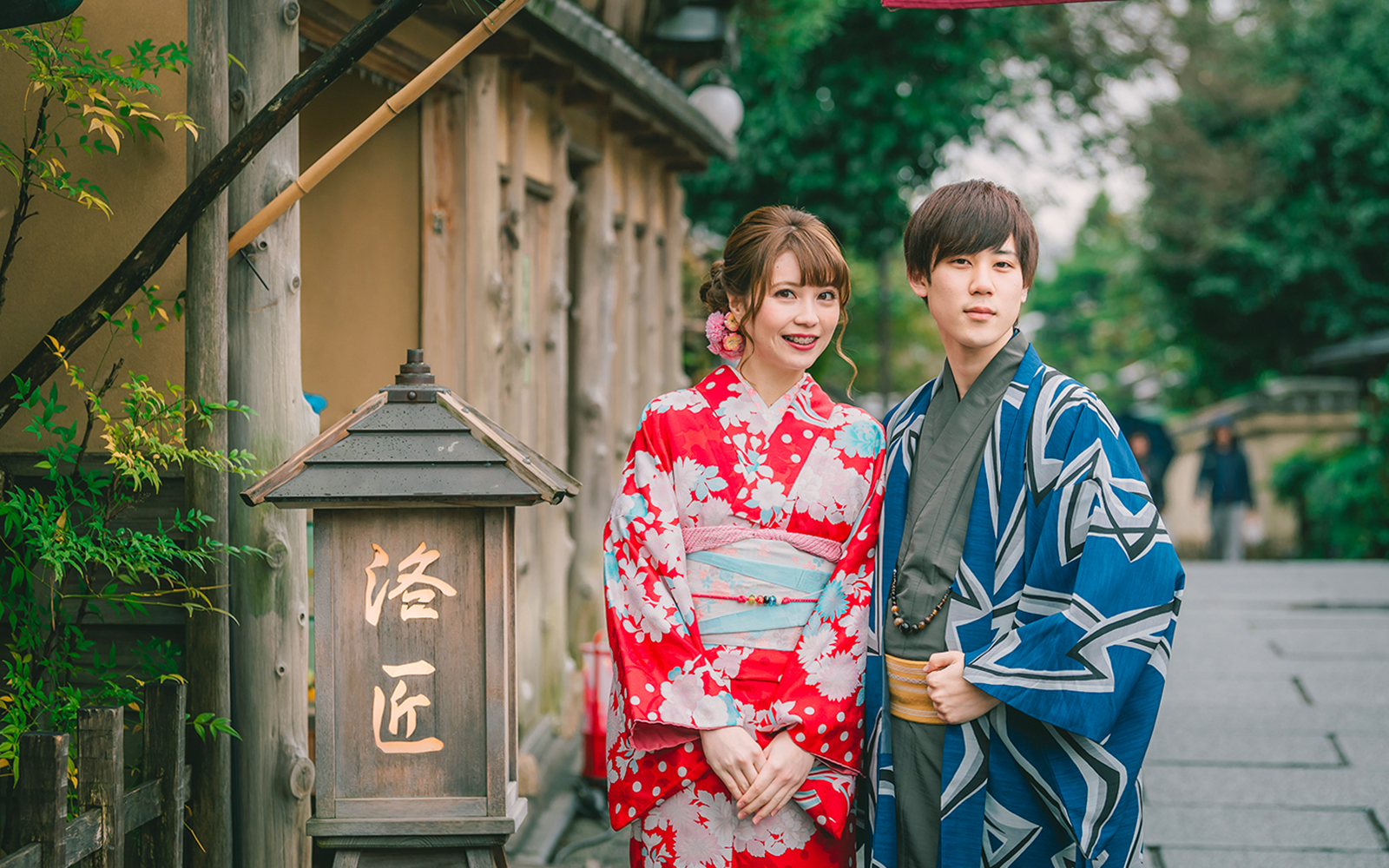 Guests in traditional kimonos at Kyoto Kimono Rental.