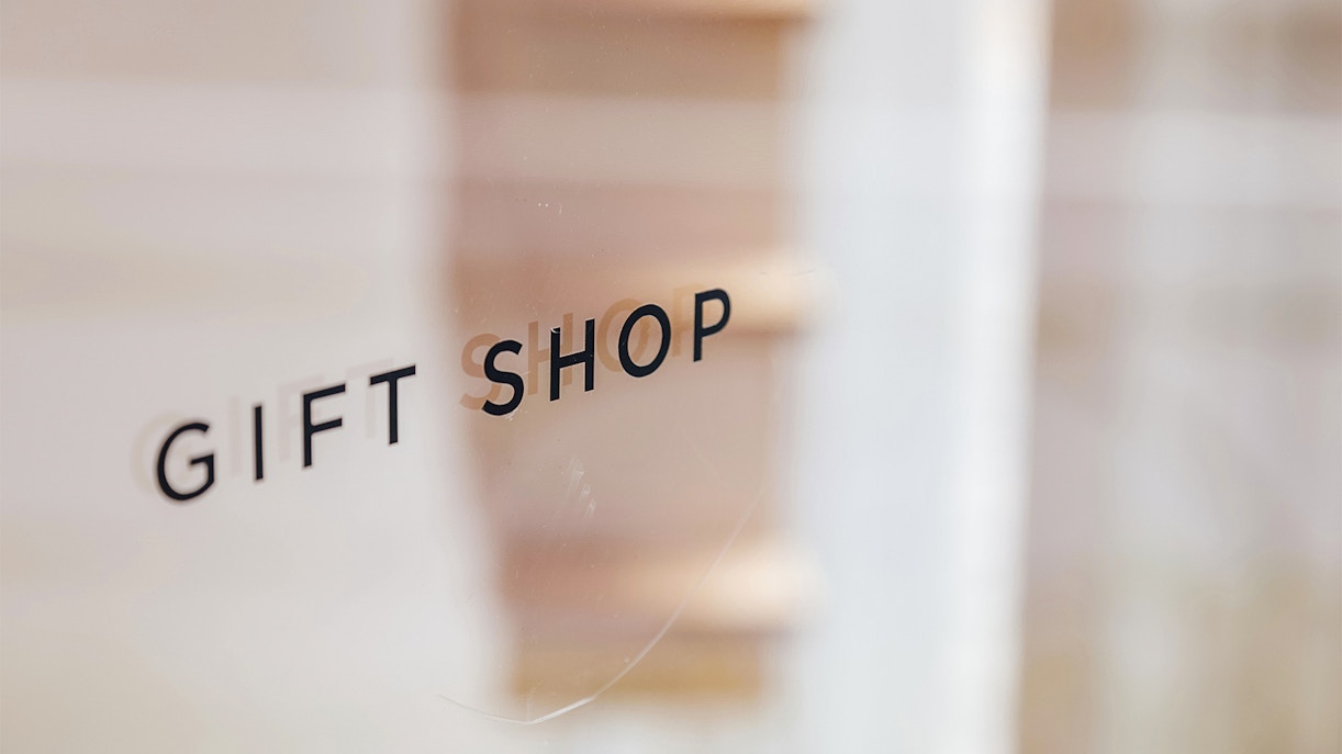 Facilities - Qasr Al Watan, Abu Dhabi