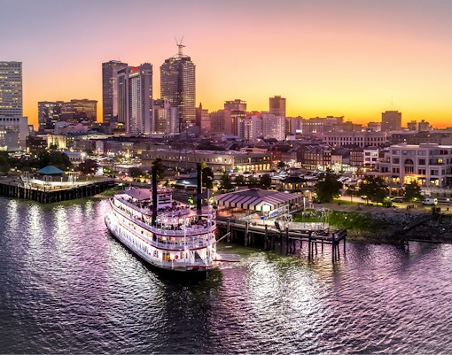 New Orleans sunset with Natchez Dinner cruise
