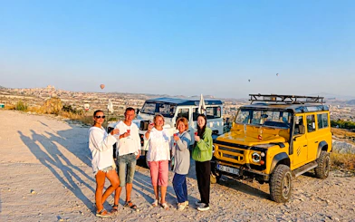 Cappadocia Small-Group 4x4 Jeep Safari: Valleys & Fairy Chimneys