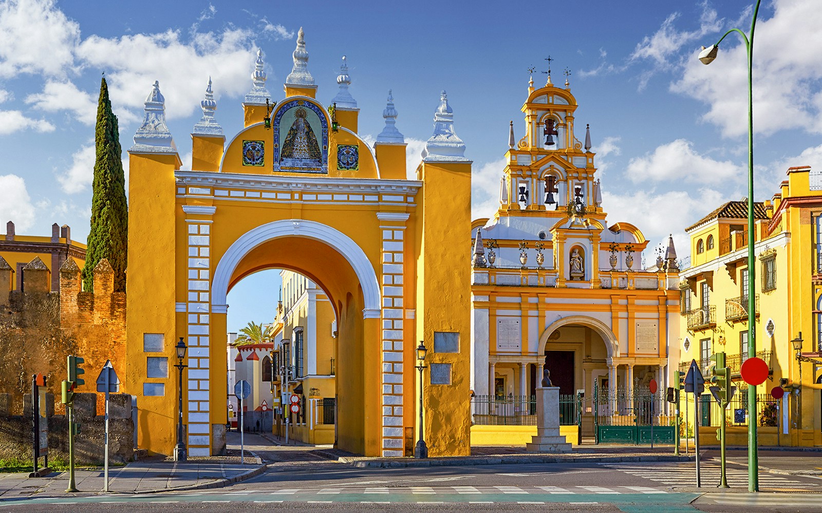 Seville Puerta la Macarena and Basilica Sevilla