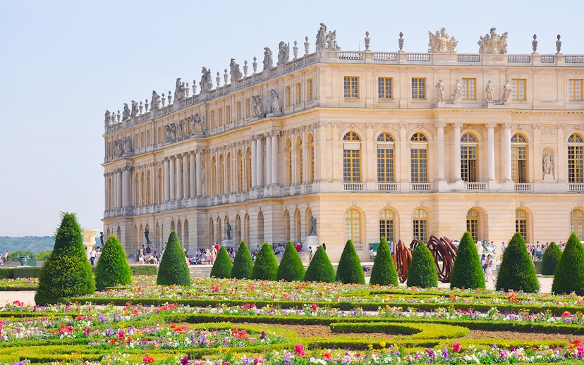 Versailles Palace exterior with gardens, Paris tour.