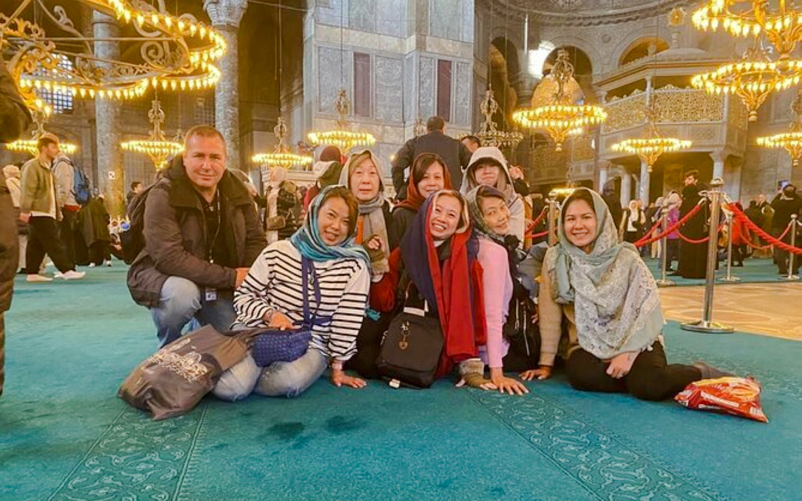Istanbul Old City and Bosphorus Cruise Private Tour for Up to 12 with Topkapi Palace and Hagia Sophia Image 2