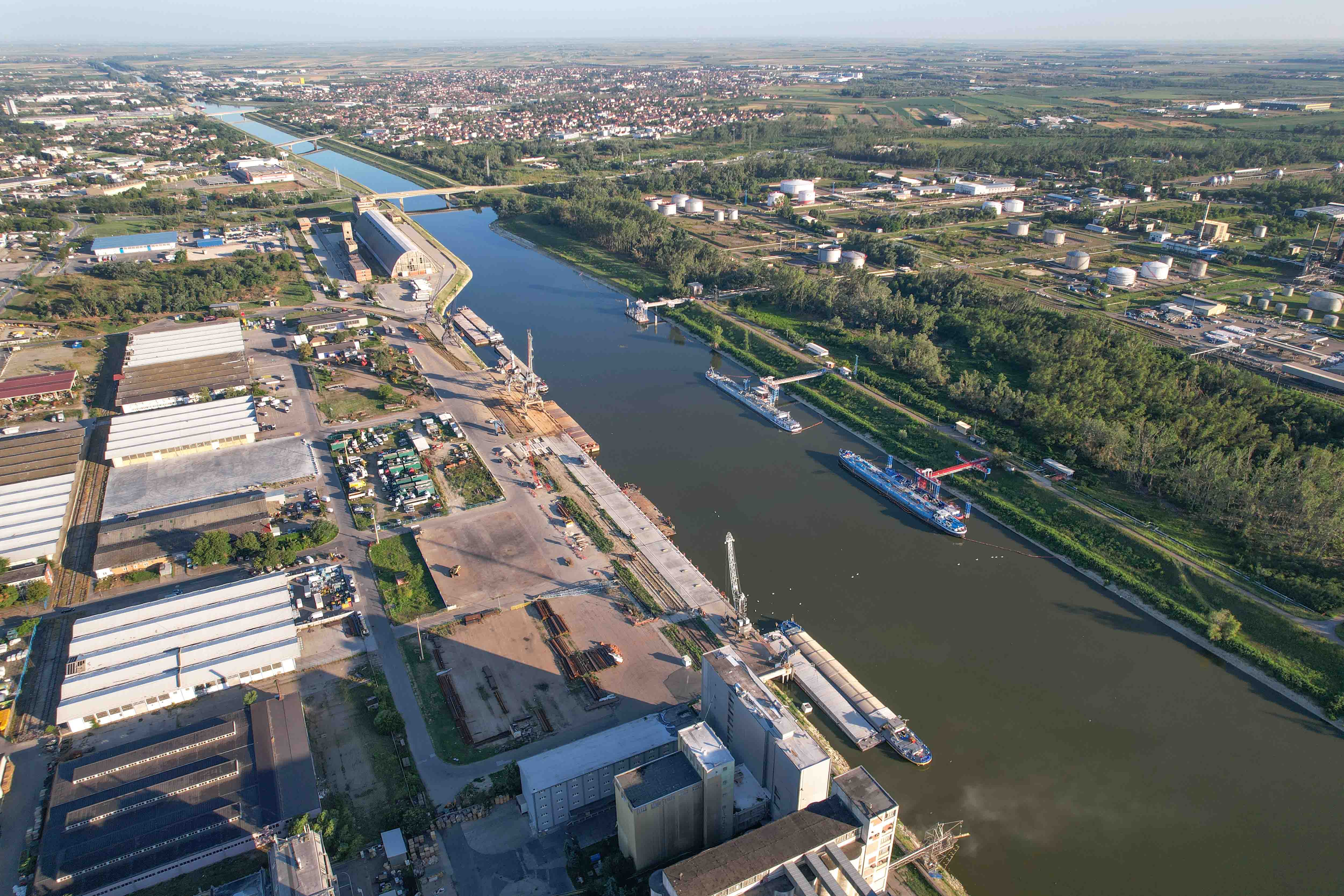 Hundertwasser Waste Incineration Plant in Vienna with colorful facade and unique architecture.