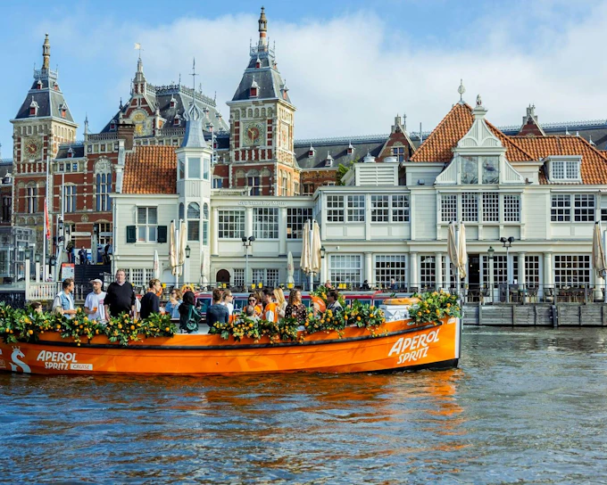 Amsterdam: 1-Hour Aperol Spritz Cruise on Open Boat