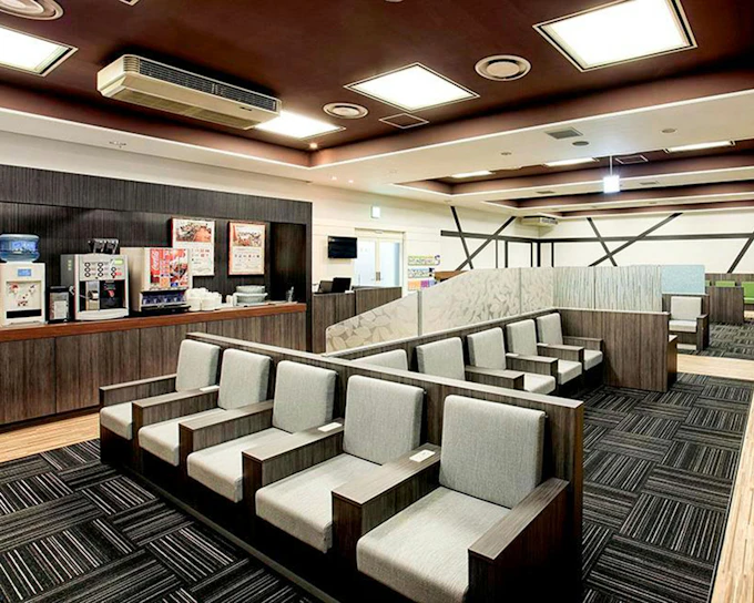 Narita International Airport: Lounges at Terminal 1 (International Departures) (Product 55597)