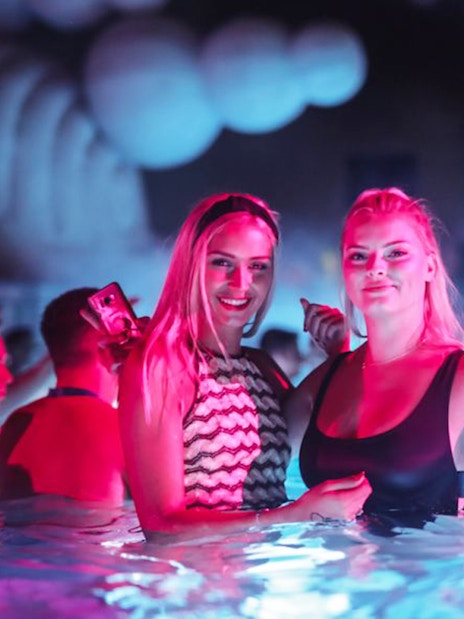 Sparty Budapest Tickets Szechenyi Bath Party With Combos sparty-budapest-tickets-szechenyi-bath-party-with-combos
