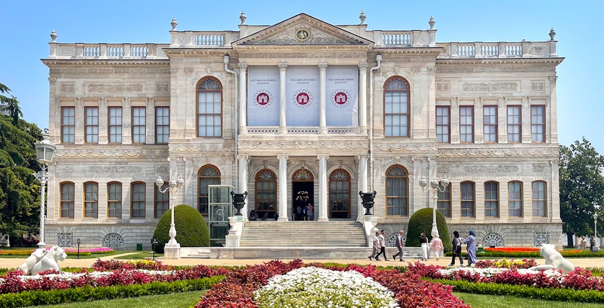 Dolmabahce Palace Guided Tours