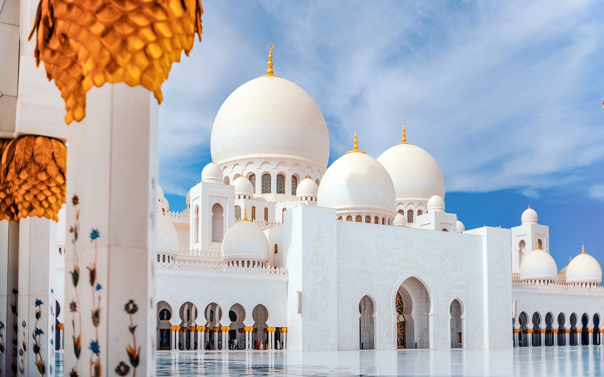 Sheikh Zayed Grand Mosque domes and arches, Abu Dhabi.