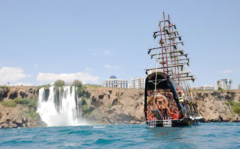 antalya: passeio de barco com tema pirata em lara, com almoço incluído-1