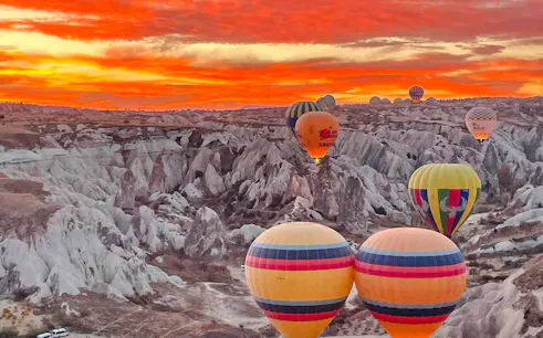 luchtballonvlucht bij zonsopgang in cappadocië, inclusief hoteltransfers-1