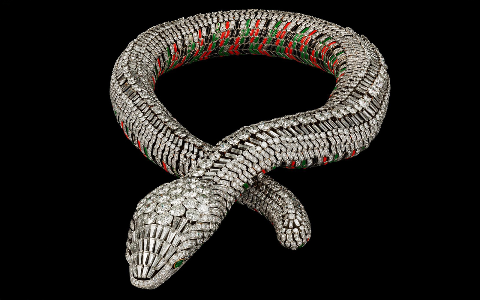 Cartier diamond snake necklace at National Gallery of Victoria, Melbourne Winter Masterpieces® exhibition.