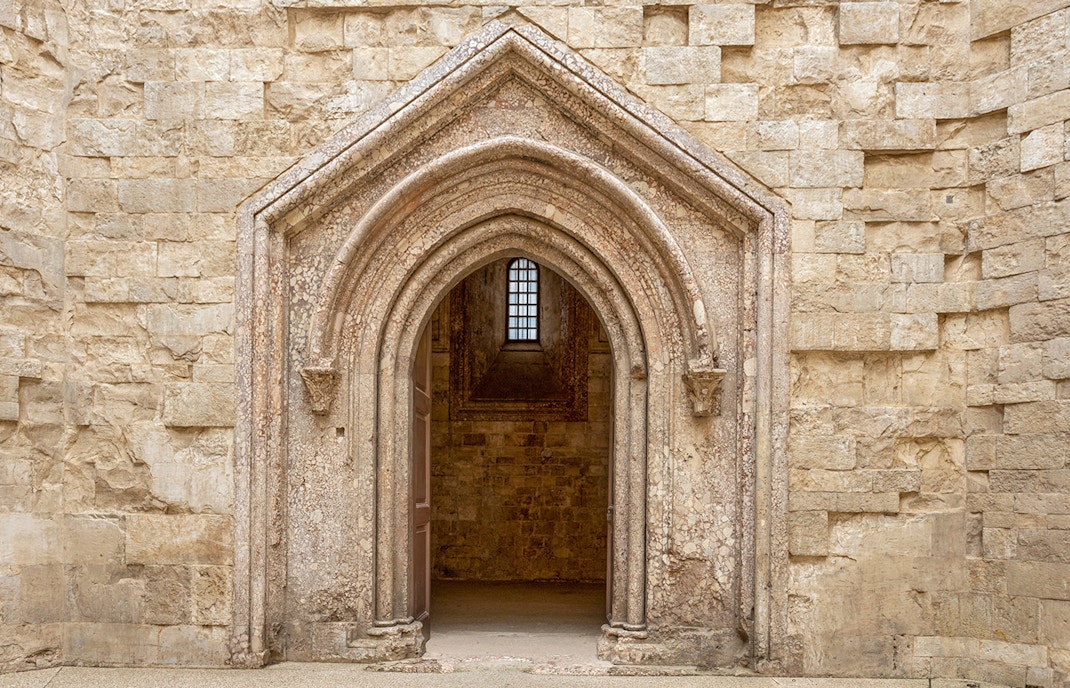 Castel del Monte Throne Room
