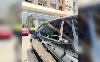 riyadh: privat flyplasstransport i gmc-suv-1