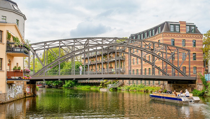 Lindenauer Harbor sightseeing cruise in Leipzig