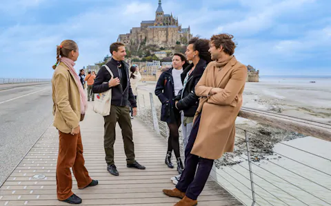 From Paris: Full-Day Guided Tour to Mont-Saint-Michel with Transfers and Abbey Entry