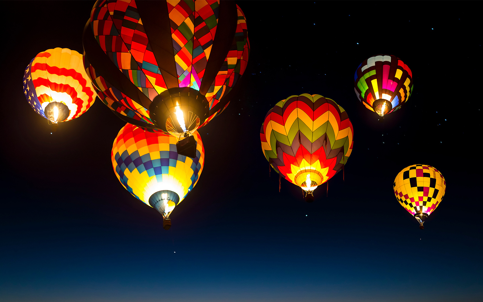 Night Glow - Hot Air Balloon Show at Night