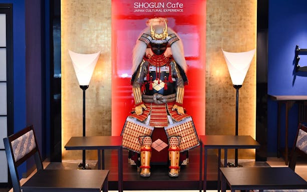 Samurai armor display at Shogun Cafe, Tokyo.