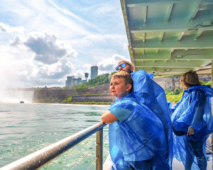 Niagara Falls USA: Guided Tour with Maid of the Mist & Cave of the Winds