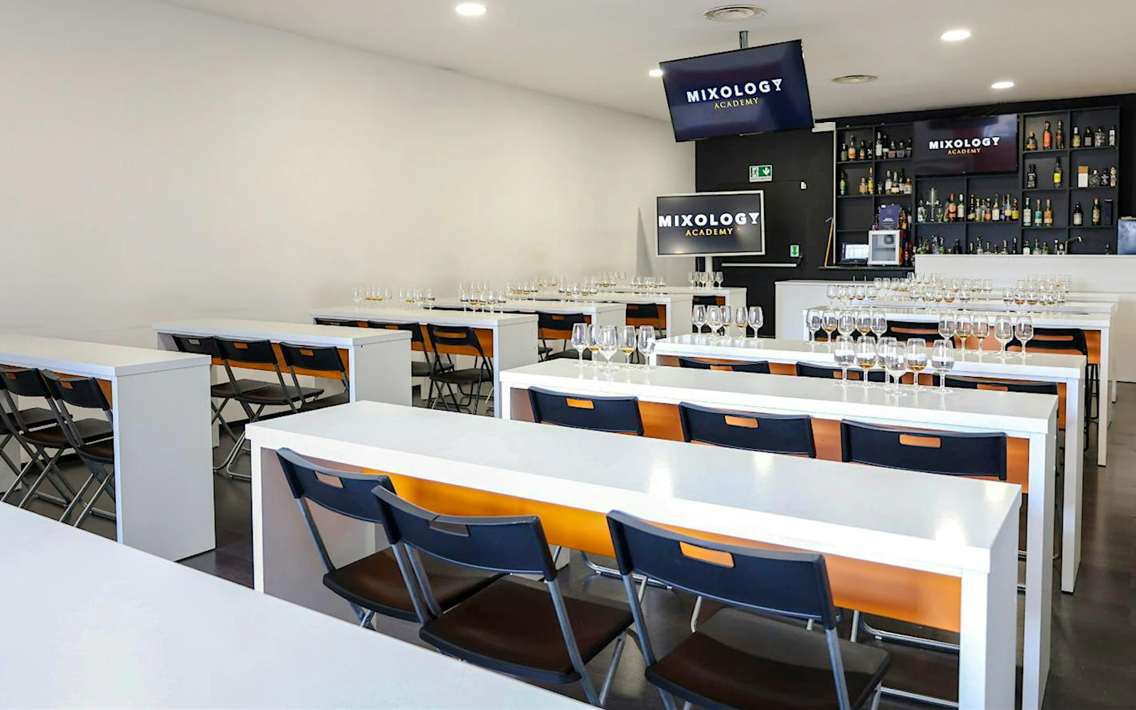 Rome 5-Spirit Tasting Masterclass at MIXOLOGY Academy with Food Pairings Image 4