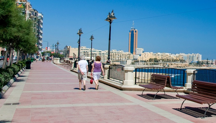 Qawra Promenade - Malta sealine