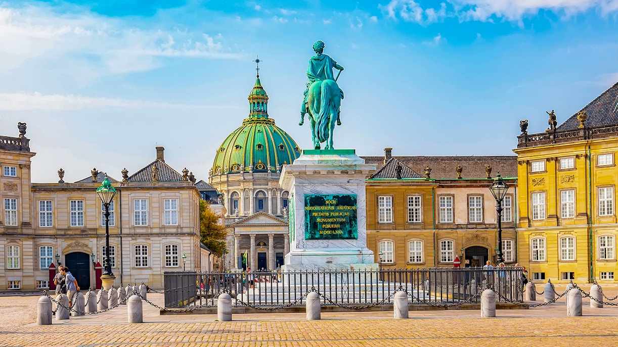 Amalienborg Palace - Directions