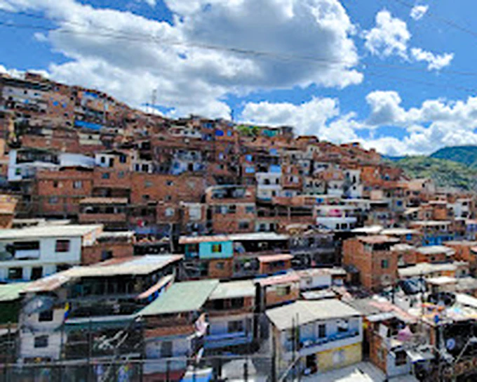 Medellín Private Tour: Comuna 13 & Escobar History (Product 53118)