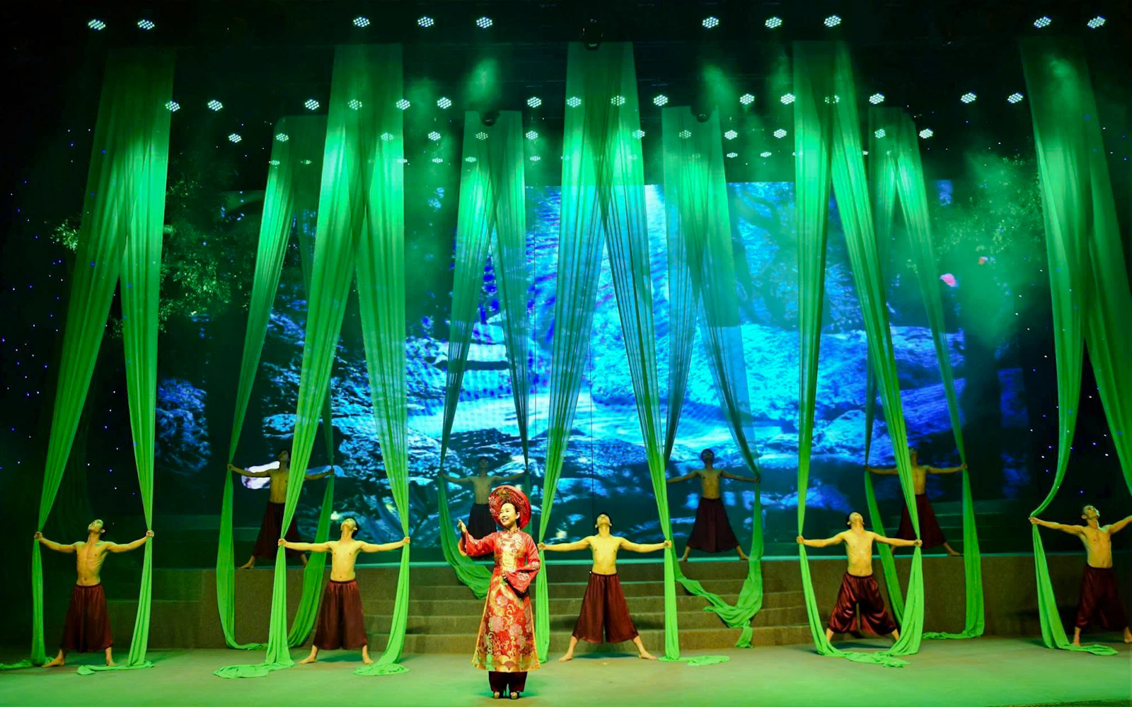 Da Nang Charming Show Tickets Image 2