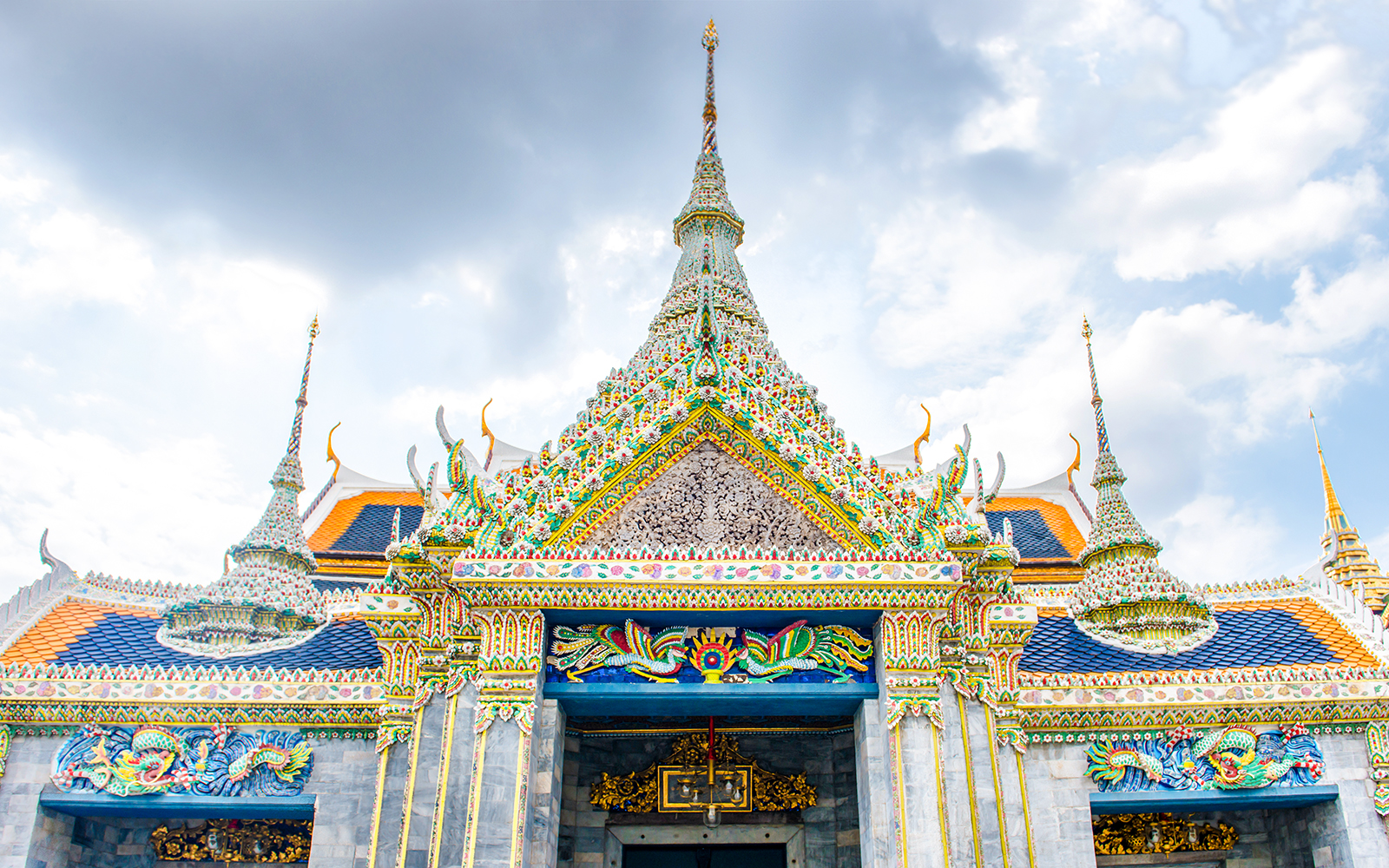 Amarindra Winitchai Trone Hall