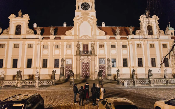 3-Hour Alchemy and Mysteries of Prague Castle Walking Tour