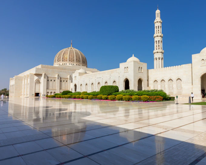 Muscat: Full-Day City Tour with Grand Mosque, Opera House, Al Alam Palace, and Museum Stops