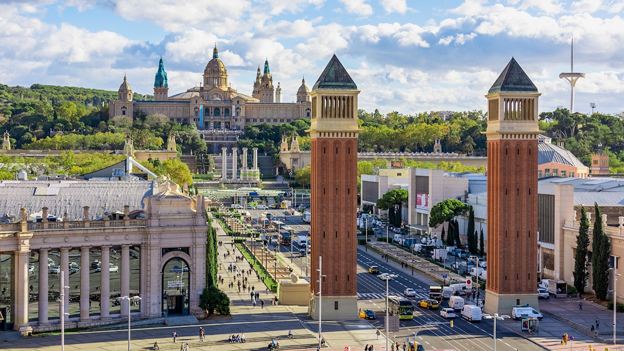 Placa de Espanya Barcelona with view of Venetian Towers and Magic Fountain.