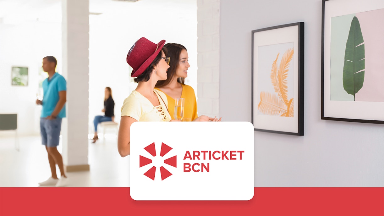Visitors viewing art in a Barcelona museum with Articket BCN pass.