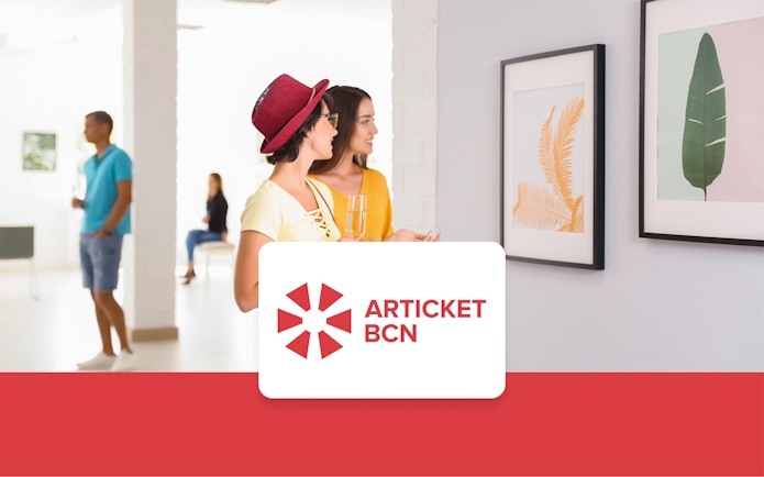 Visitors viewing art in a Barcelona museum with Articket BCN pass.