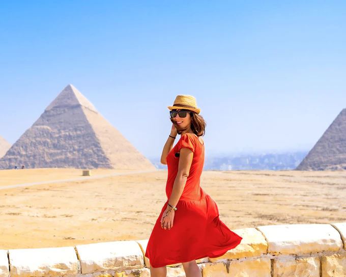 Half-Day Guided Tour of Giza Pyramids & Sphinx with Entry Tickets