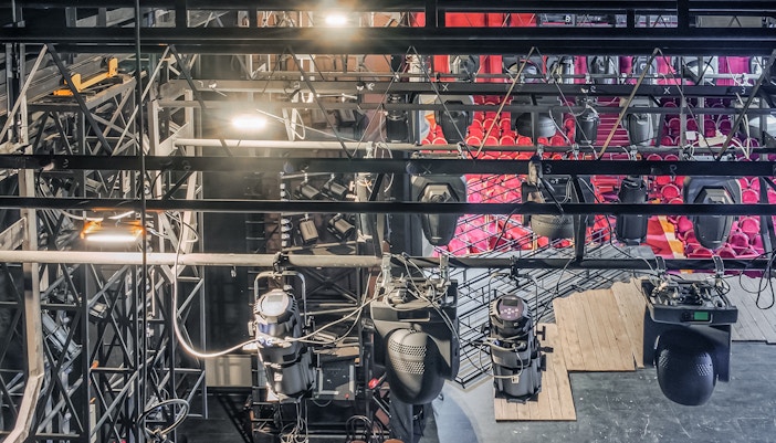 behind the scenes at semperoper