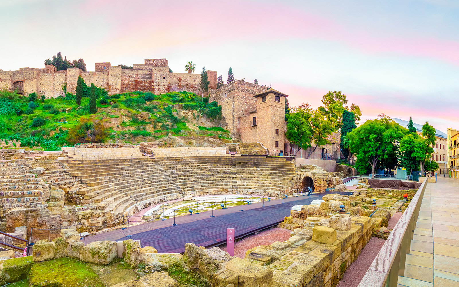 Centre Pompidou Málaga nearby