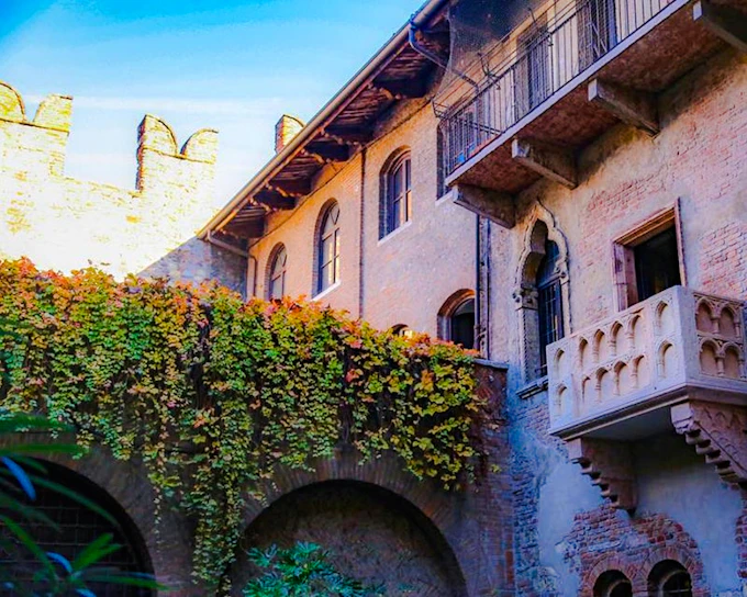 Juliet's Courtyard and Verona Teatro Tickets