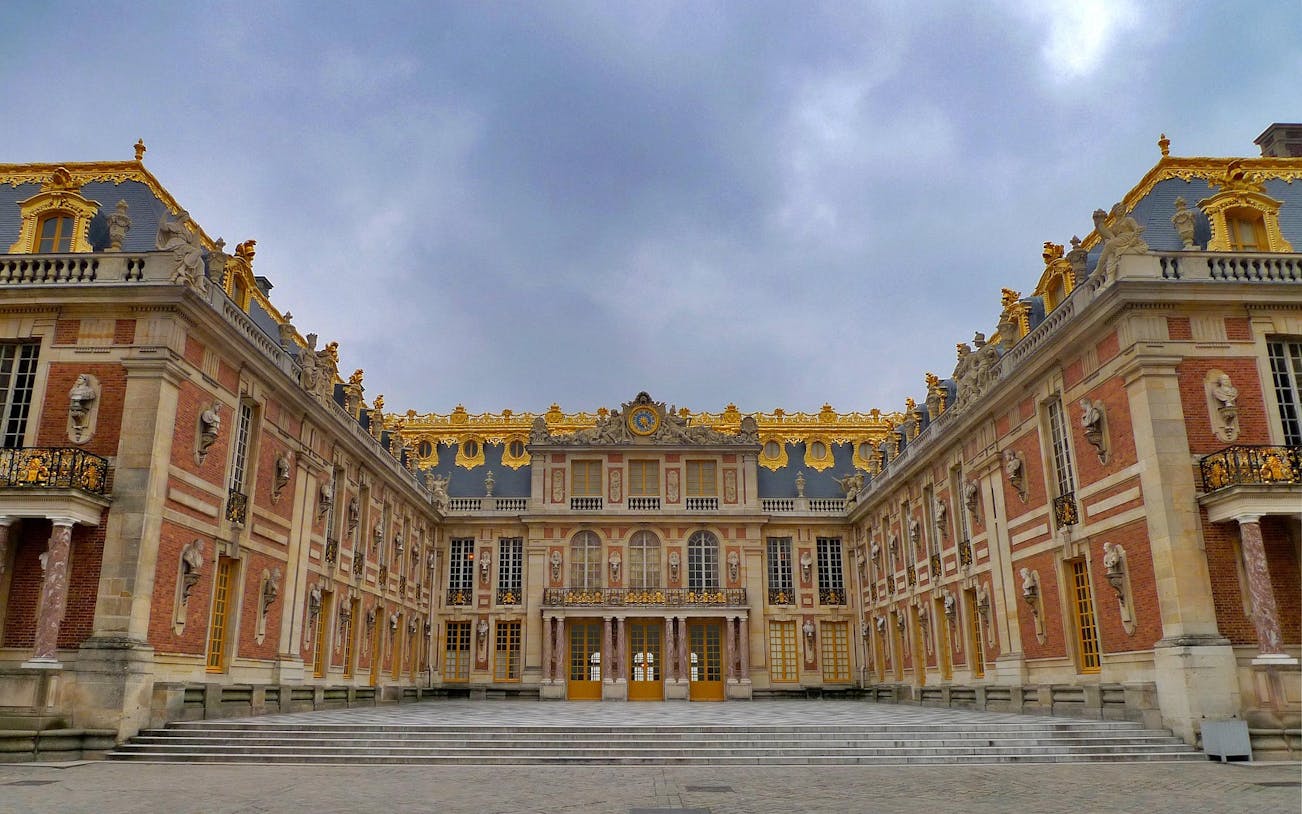 palace of versailles reserved access ticket with audio guide-5