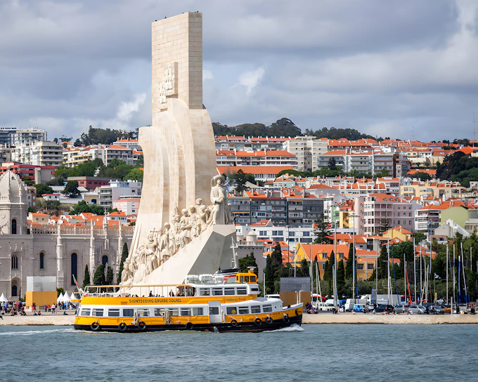 Lisbon 24h Hop-On Hop-Off Boat Tour