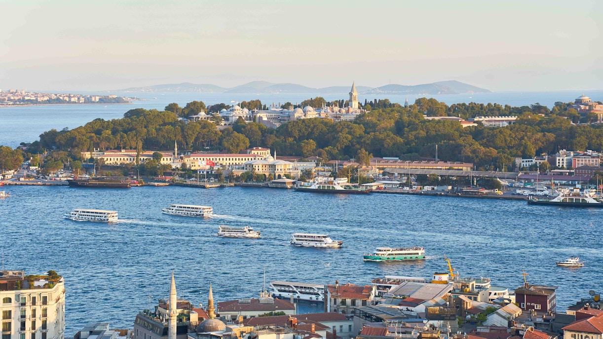 Bosphorus yacht tours