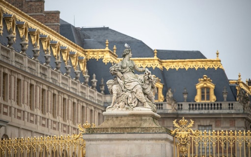 versailles palace and gardens skip-the-line small-group guided tour with round-trip train from paris-5