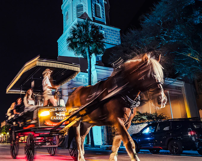 Charleston Haunted Tour by Horse-drawn Carriage