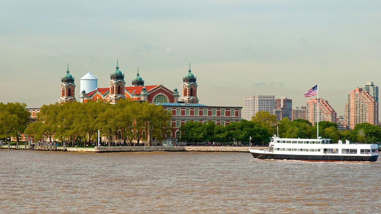 Visit the National Immigration Museum - Ellis Island Immigration Museum