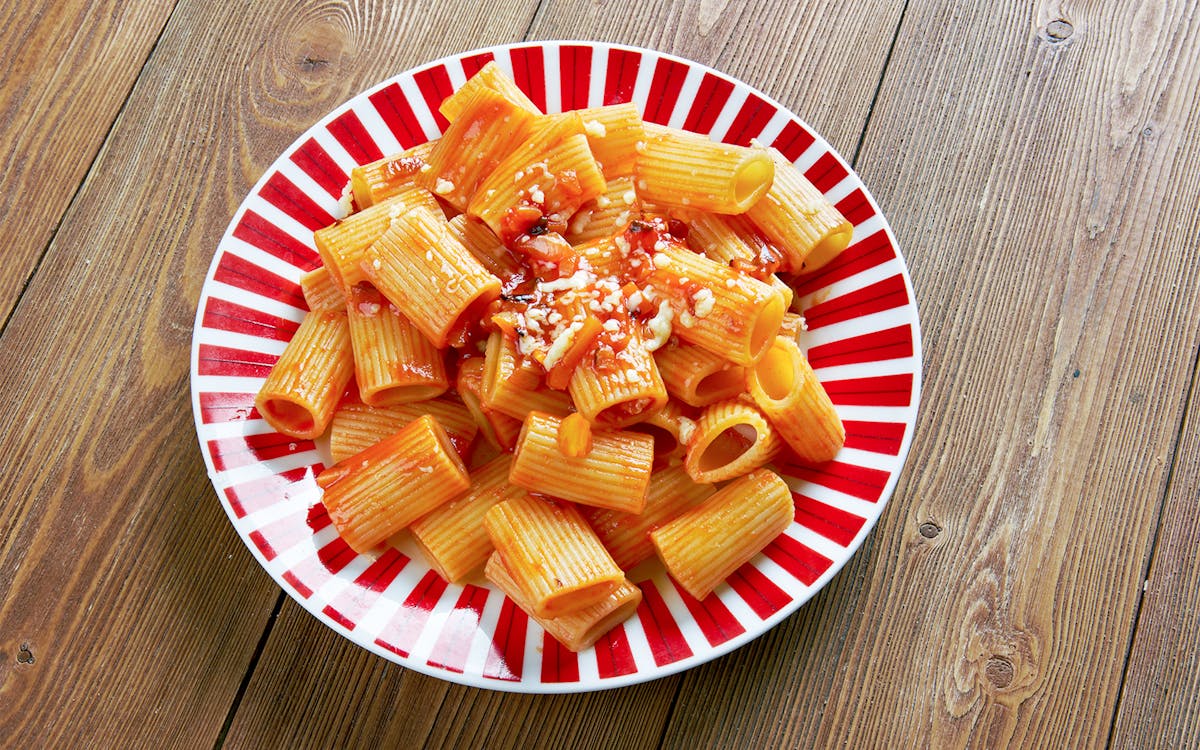 10 Unusual Italian Delicacies - Rigatoni con la Pajata
